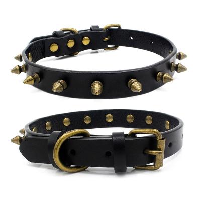 China Viable Adjustable Brass Buckle Whip Leather Pointed Studded Dog Collars for sale