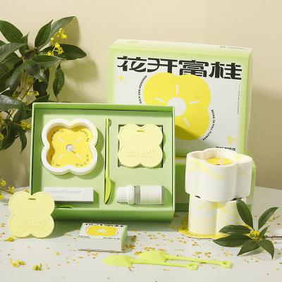 China Home Decoration Wholesale Osmanthus Scented Candles Home Decoration Creative Gift Box Set Scented Candles for sale