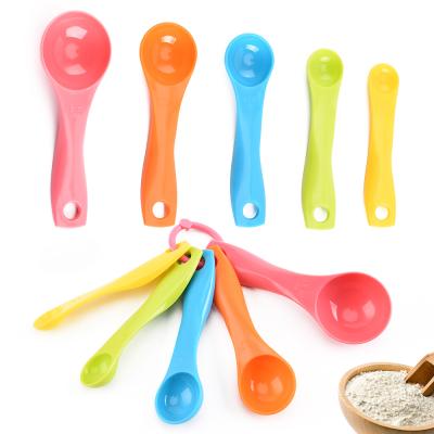 China Sustainable Family Used 5 Piece Colorful Plastic Measuring Cup And Spoon Set for sale