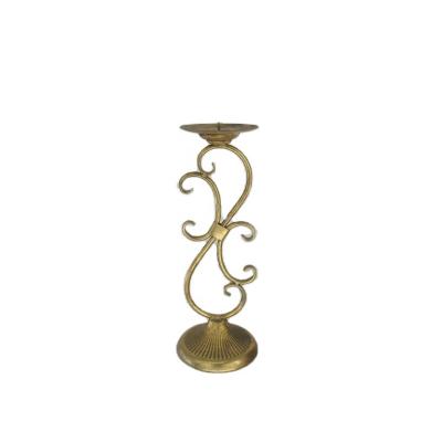 China Retro European Wholesale Iron Candle Holder Creative Candlestick for sale