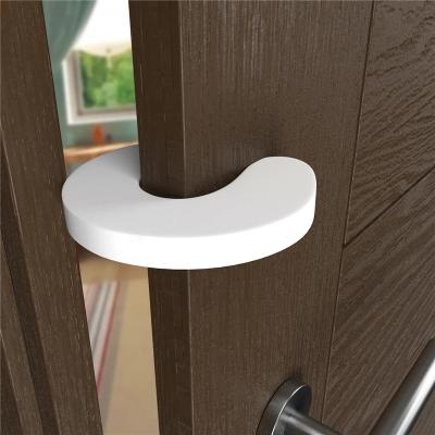 China Eco-freindly Amazone Hot Sale C Door Safety Extra Door Stoppers Finger Shape Guard Baby Pinch Resistant for sale