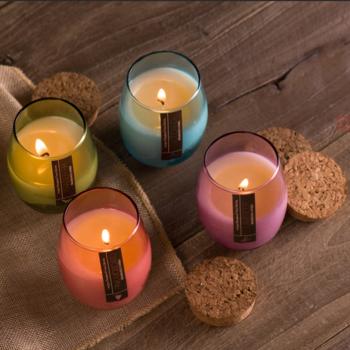 China Wholesale 100% Natural Soy Colored Flame Scented Candle In Candle Glass Jar With Lid for sale