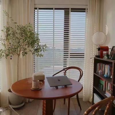 China 2022HOT Traditional SELL Gray Fittings Included Wooden Window Luxury White Stripe Slats Venetian Look 50mm Blinds for sale