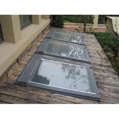 China Waterproof Simple Style Chinese Made Aluminum Roof Manual Skylight for sale