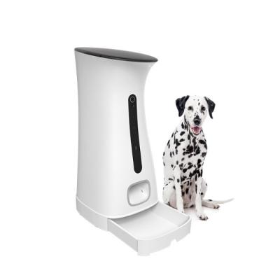 China 2022 Special Design Large Capacity 7.5L Smart Automatic Food Dispenser Night Vision HD Camera WIFI Pet Food Feeder for Dogs and Cats Sensor for sale