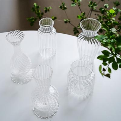 China Wholesale New Classic/Postmodern Customized 2020 Nordic Glass Flower Vases Back To Central Institute Of Statistics Flower Decorative Dry Container Vase for sale