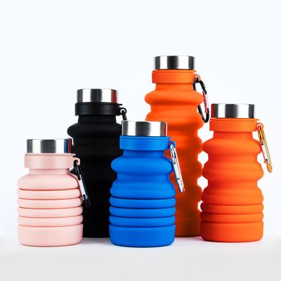 China 500ml Viable Increasing Buckle Collapsible Squeezable Silicone Carabiner Mountaineering Drinking Water Bottle With Stainless Steel Lid for sale