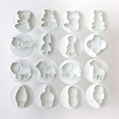 China Sustainable 12 Pcs Animal Series Peanut Raccoon Giraffe Christmas Cookie Cutter Cute Boys And Girls Shape Tools In Stock for sale