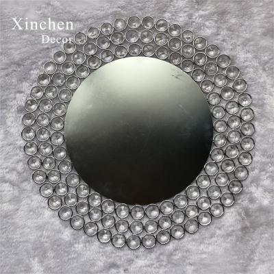 China XC-D014 Best Viable Selling Creative Design Silver Metal Crystal Beaded Wedding Charger Plates for sale