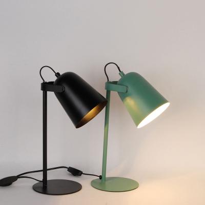 China Modern Custom Nordic Home Decoration Living Room Metal Style Acrylic Table Lamp for sale