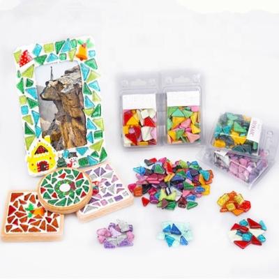 China Plastic Holiday Decorations DIY Art Kits for Creative Children's Handmade Crystal Free Stone Glass Painting Background Wall for sale