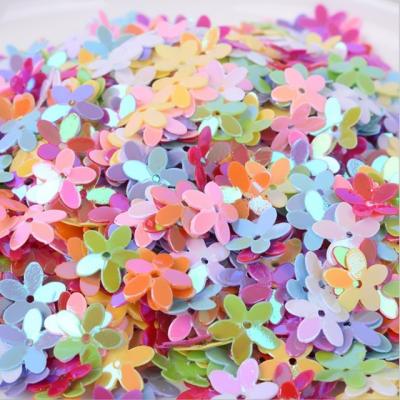 China Glitter Sequins PET Art Craft Supplies Five-leaf Flower Loose Wedding Party Shoes Y3 10mm-20mm Stock Graduation Valentine's Day for sale