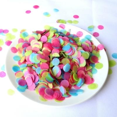 China Valentine's Day Party Confetti 100% Natural Heart Tissue Paper Confetti Eco-Friendly and Biodegradable for sale