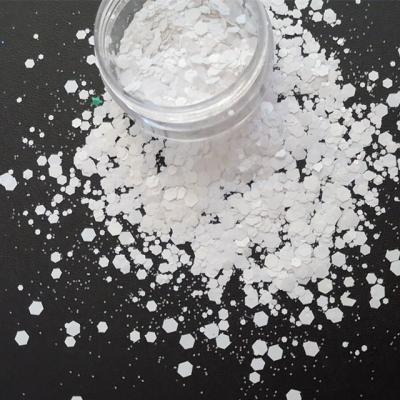 China White Chunky Glitter Powder Nail Art 1kg Bag Package Mixes White Color Glitter for Colorful Nails for sale