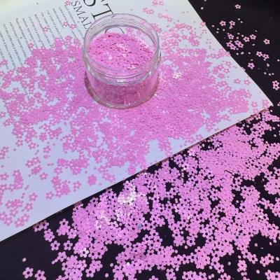 China Polyester Plum Blossom Flowers Nail Art Glitter Sequins Acrylic Powder Star Heart Bulk Bagged Minimum 1kg with 3mm Sequins for sale