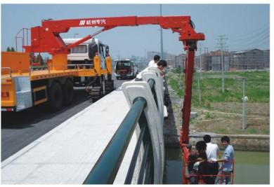 Cina Veicolo 11240×2500×3930mm della piattaforma di ispezione del ponte stradale del secchio del peso leggero 18m in vendita