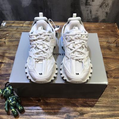 China Fashion Trend Good Quality Best Price 1 To 1 Woman Balanciaga Platform Track 3.0 Running Shoes Led Lightweight Man Casual Sneakers for sale