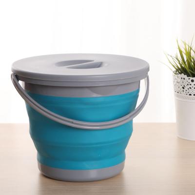 China Sustainable Portable Folding 5L Water Bucket Suitable For Beach Outdoor Camping Space Saving Folding Plastic Buckets With Lid for sale