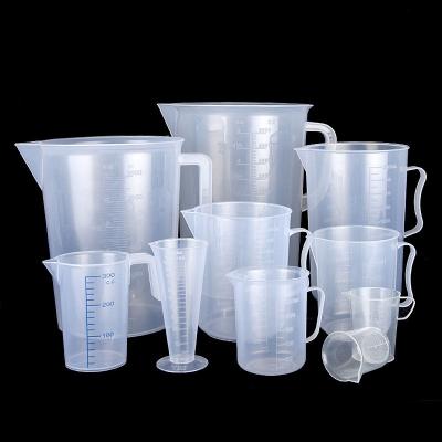 China Sustainable Kitchen Cooking Tool Transparent Liquid Mixing Cup Container Measuring Jug for sale