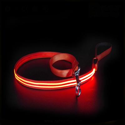 China 2021 Amazon Best Selling Dog Leash Super Bright High Quality Viable Led Dog Leash Led Flashing Glow In The Dark for sale