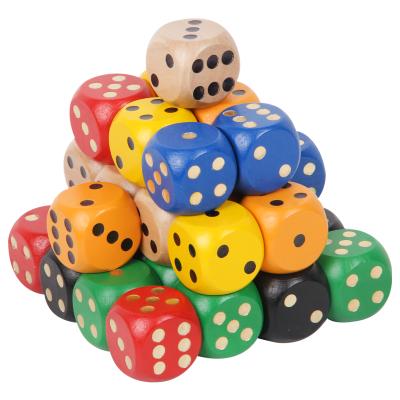 China 2019 Game entertainment new design hign quality 14mm wooden dice decoration for sale