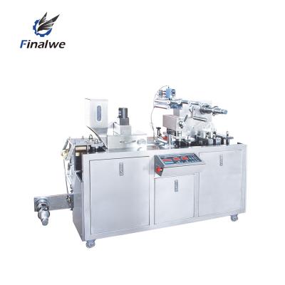 China Food Finalwe Automatic Flat Plate Aluminum-plastic Lowest Price Capsule Pill Pharma Blister Packing Machine for sale