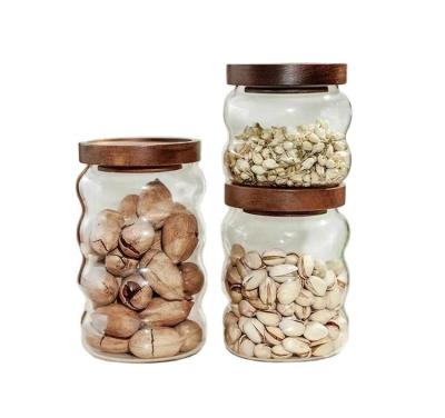 China Freshness Preservation YOLOWE HOME 320ml/550ml/750ml Glass storage jar Acacia wood lid sealed jar Coffee Glass container for food storage  canisters for sale