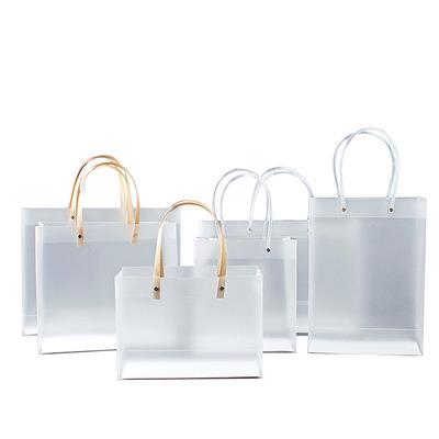 China Recyclable Transparent PP Handbag Spot Frosted Plastic Gift Bag for sale