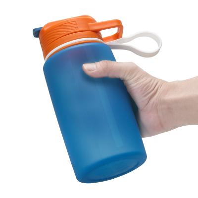 China BPA Free Sustainable Durable Silicone Sports Collapsible Water Bottles For Outdoor for sale