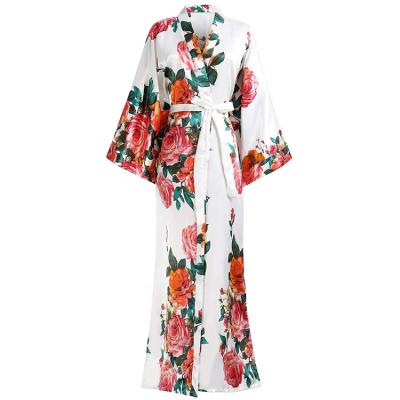 China Fashionable QUICK DRY floral pajamas bathrobe wedding bridesmaid long robe ladies print silk robe for sale