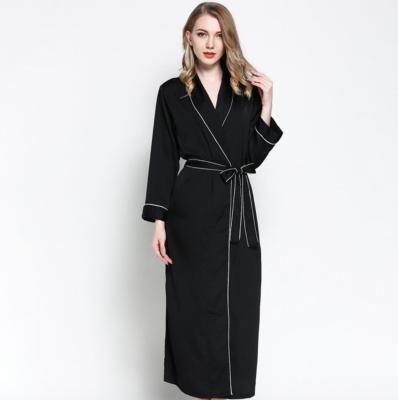 China Luxury QUICK DRY Long Sleeve Luxury Long Sleeve Bath Robe Women's Bath Spa Satin Solid Bridal Silk Maxi Dress for sale