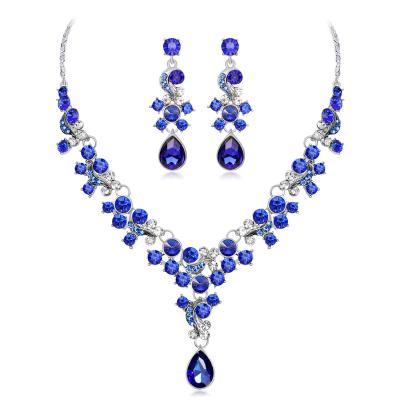 China Romantic Women's Crystal Elegant Wedding Feast Floral Rhinestone Teardrop Necklace Earrings Set for sale