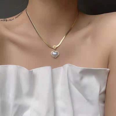 China Hot Selling Vintage JM Gold Plated Pearl Heart Shape Pendant Stainless Steel Jewelry for sale