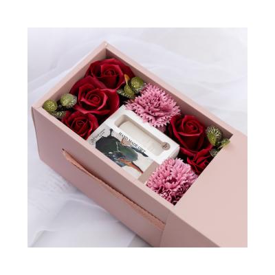 China Rose Soap Flower Bouquet Gift Set High Simulation 24.5cm * 13cm * 12.5cm for sale