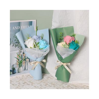 China Creative Mother'S Day Flower Bouquet Gift With Three Roses for sale