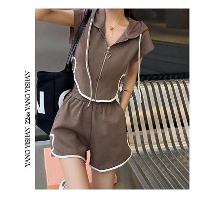 China Lady QUICK DRY Arrival Biker Zipper Hoody With Short Pants Running Jogger Set New 2022 Summer Women Two Piece Fashion Casual Fitness Top for sale