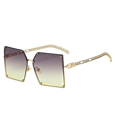 China Fashion Sunglasses Luxury Metal Frame Oversized Square Sunglasses for Men and Women for sale