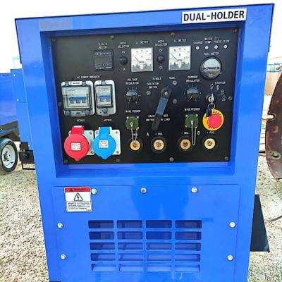 中国 25HP 400A Diesel Welder Generator With 600A DC Welding Current 販売のため