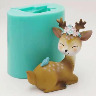 China Diy Sika Deer Resin Silica Gel Mold Large Christmas Animal Cake Decoration 3D Cake Decoration Disposable Aromatic Deer Plaster Lovely for sale