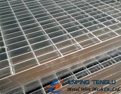 China Welded Steel Grating: Flat Style Bar Grating; Serrated Bearing Bar Grating for sale