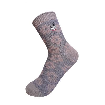 China Breathable Jacquard Embroidery Girls Socks Circular Wool Handmade Socks Winter Socks for sale