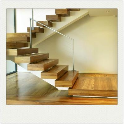 China Modern High Quality White Floating Wood Steel Wooden Stairs Stairs for sale