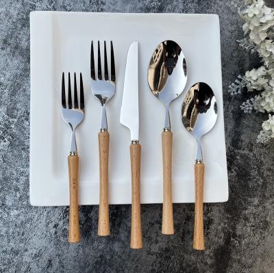 China Sustainable 5-Piece Set Wooden Flatware Set 18/10 Stainless Steel Food Safety Grade Silverware Flatware Set with Real Natural Beech Wood for sale