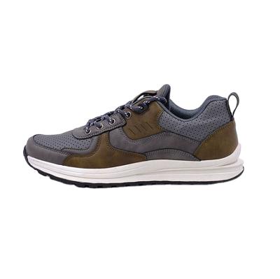 China Ultralight fashion trend export quality products and breathable men's shoes best outdoor product for sale