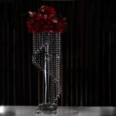 China European China wedding decor table set romantic birthday cake stand /candlestick crystal glass flower stand candelabra and road lead for sale