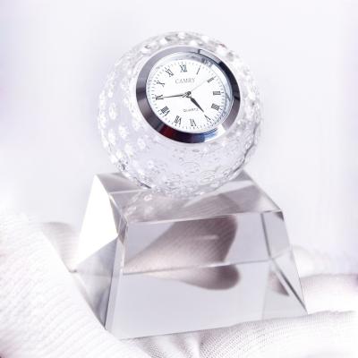 China Europe Crystal Clock Home Decoration Golf Awards Crystal Watches Memorial Gifts for sale