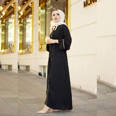 China Elegant Islamic Abaya Middle East Polyester Prayer Long Dress Hot Sale Muslim Traditional Muslim Clothing Dresses Luxury Muslim Women for sale