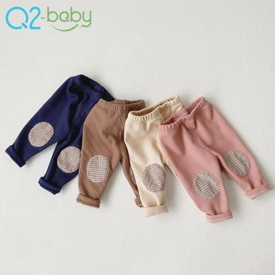 China Q2-baby 3970 Wholesale Infant Toddlers Wearing Thickened Winter Leggings Cotton Baby Pants for sale