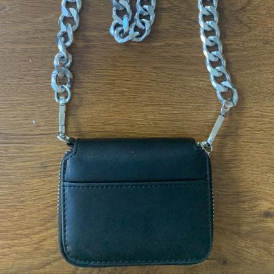 China Chinese Color Ladies Fashion Party Metal Chain Customizable Mini Fashion Daily Bag for sale