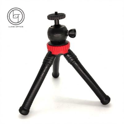 China Flexible Hunting Bird Watching Phone Moving Tripod with Universal Clip&Cold Shoe Mount, Bendable Small Stand Holder Telescopic Sight for sale